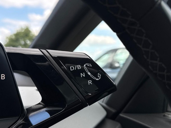2023 (23) VOLKSWAGEN ID.3 107KW Family Pro 58kWh 5dr Auto 5744702