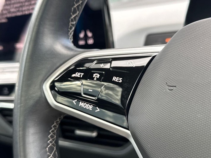 2023 (23) VOLKSWAGEN ID.3 107KW Family Pro 58kWh 5dr Auto 5744690