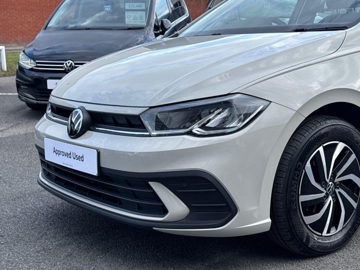 2023 (23) VOLKSWAGEN POLO 1.0 TSI Life 5dr 5751246