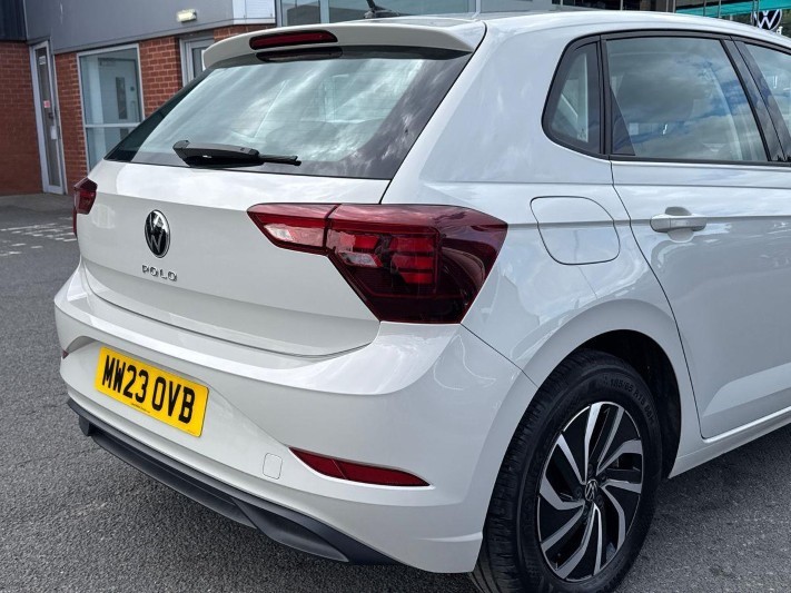 2023 (23) VOLKSWAGEN POLO 1.0 TSI Life 5dr 5751248