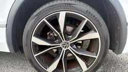 2023 (23) VOLKSWAGEN TIGUAN 2.0 TDI R-Line Edition 5dr DSG 5721302
