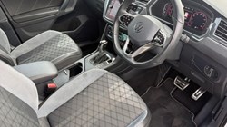 2023 (23) VOLKSWAGEN TIGUAN 2.0 TDI R-Line Edition 5dr DSG 5721303