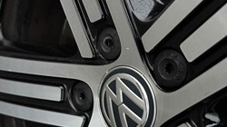 2020 (70) VOLKSWAGEN GOLF 2.0 TDi 140 GT 3dr 5760685