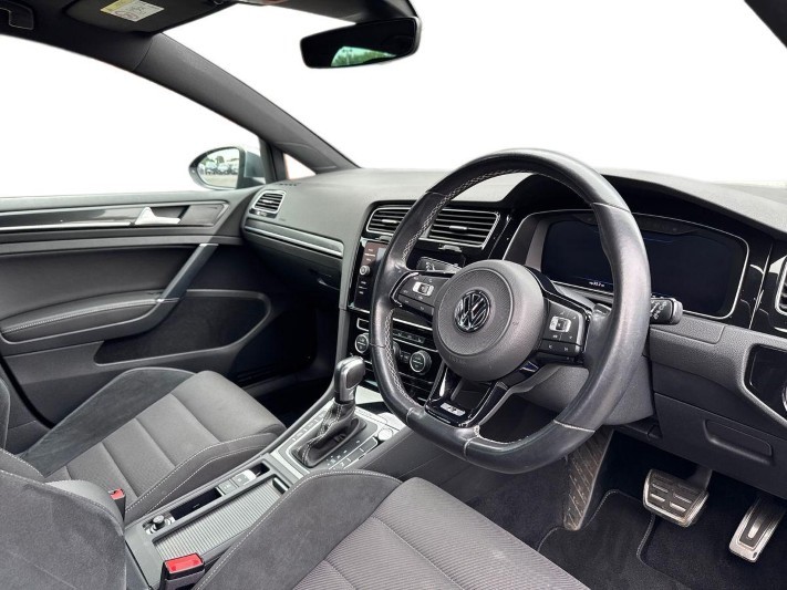 2020 (70) VOLKSWAGEN GOLF 2.0 TDi 140 GT 3dr 5760640