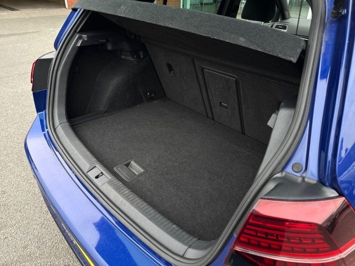2020 (70) VOLKSWAGEN GOLF 2.0 TDi 140 GT 3dr 5760672