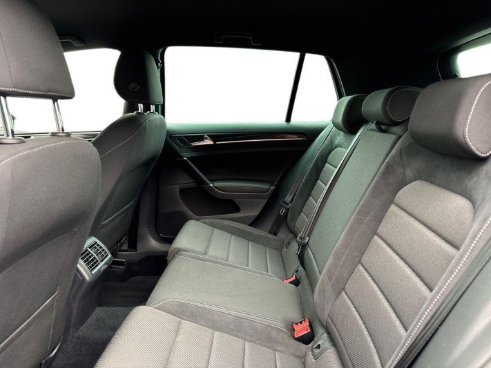 2020 (70) VOLKSWAGEN GOLF 2.0 TDi 140 GT 3dr 5760642