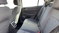 2021 (21) VOLKSWAGEN GOLF 1.0 eTSI Life 5dr DSG 5781846
