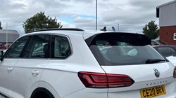 2020 (20) VOLKSWAGEN TOUAREG 3.0 V6 TDI 4Motion SEL 5dr Tip Auto 5790233