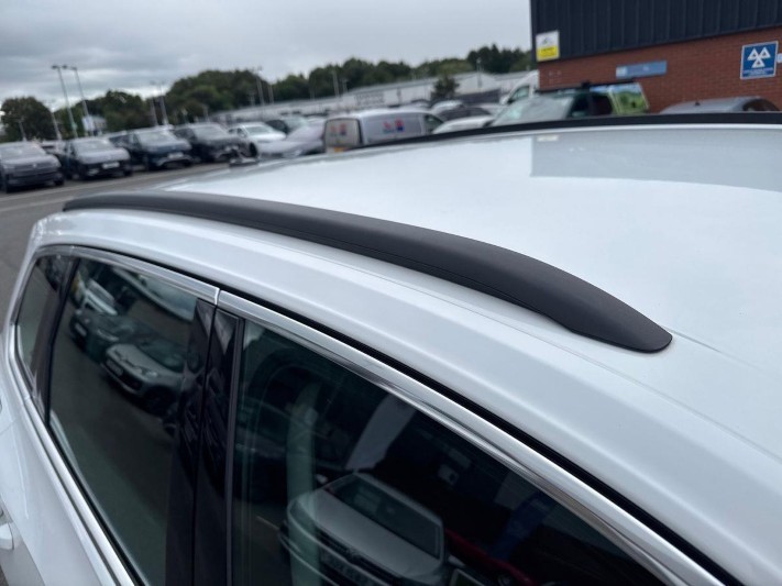 2020 (20) VOLKSWAGEN TOUAREG 3.0 V6 TDI 4Motion SEL 5dr Tip Auto 5790245