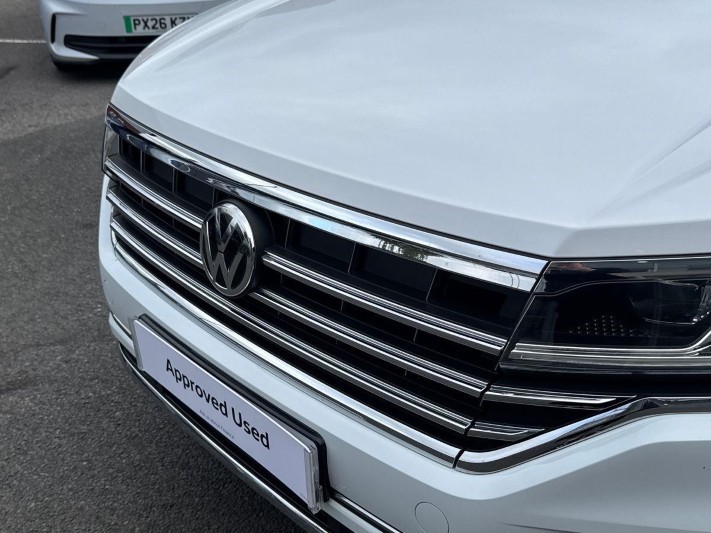 2020 (20) VOLKSWAGEN TOUAREG 3.0 V6 TDI 4Motion SEL 5dr Tip Auto 5790236