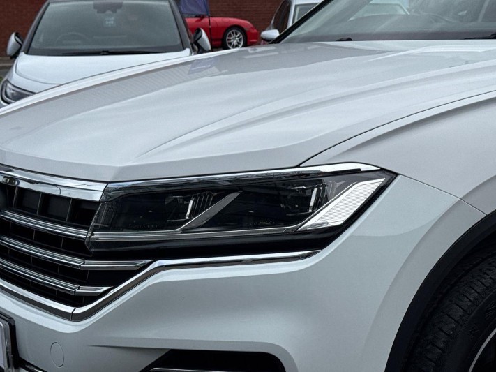 2020 (20) VOLKSWAGEN TOUAREG 3.0 V6 TDI 4Motion SEL 5dr Tip Auto 5790235