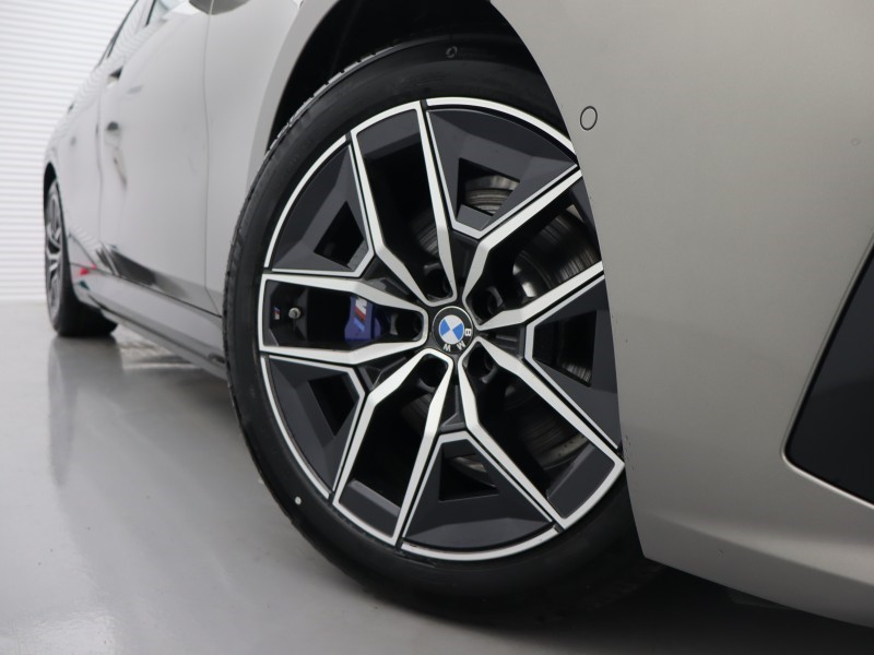  BMW 5 SERIES 530e M Sport 4dr Auto 4759950