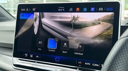 2025 (25) VOLKSWAGEN GOLF 1.5 eTSI 150 R-Line 5dr DSG 5790899