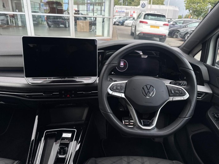 2025 (25) VOLKSWAGEN GOLF 1.5 eTSI 150 R-Line 5dr DSG 5790893
