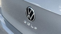 2023 (73) VOLKSWAGEN GOLF 1.5 eTSI Style 5dr DSG 5827540