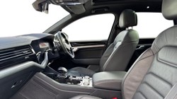 2023 (23) VOLKSWAGEN TOUAREG 3.0 V6 TDI 4Motion 231 Black Edition 5dr Tip Auto 5790441