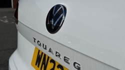 2023 (23) VOLKSWAGEN TOUAREG 3.0 V6 TDI 4Motion 231 Black Edition 5dr Tip Auto 5790481