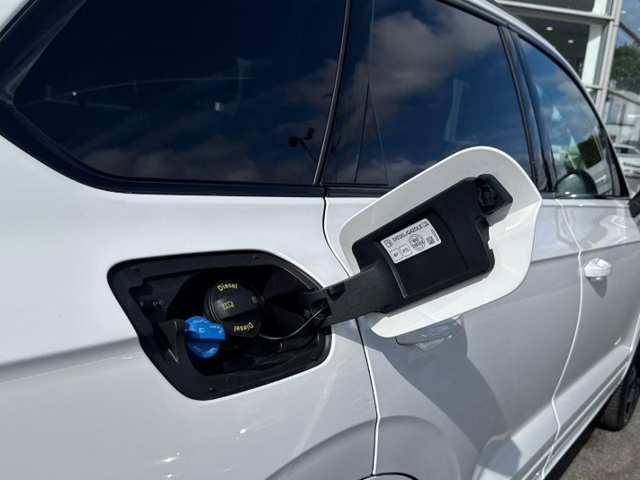 2023 (23) VOLKSWAGEN TOUAREG 3.0 V6 TDI 4Motion 231 Black Edition 5dr Tip Auto 5790490