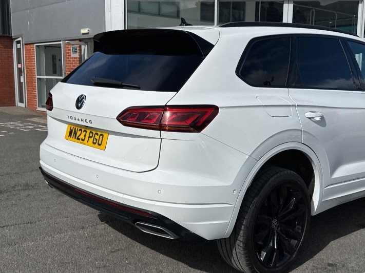 2023 (23) VOLKSWAGEN TOUAREG 3.0 V6 TDI 4Motion 231 Black Edition 5dr Tip Auto 5790480