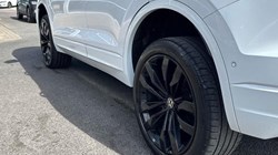 2023 (23) VOLKSWAGEN TOUAREG 3.0 V6 TDI 4Motion 231 Black Edition 5dr Tip Auto 5790475