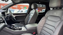 2023 (23) VOLKSWAGEN TOUAREG 3.0 V6 TDI 4Motion 231 Black Edition 5dr Tip Auto 5790470