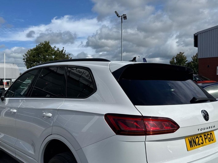 2023 (23) VOLKSWAGEN TOUAREG 3.0 V6 TDI 4Motion 231 Black Edition 5dr Tip Auto 5790474