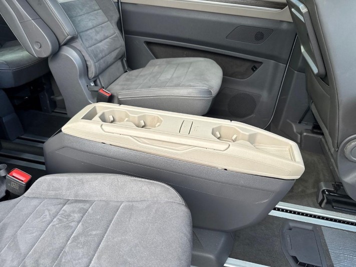 2024 (74) VOLKSWAGEN MULTIVAN 1.4 TSI eHybrid Style 5dr LWB DSG 5852240