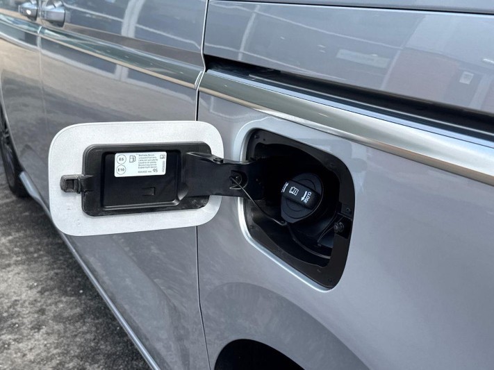 2024 (74) VOLKSWAGEN MULTIVAN 1.4 TSI eHybrid Style 5dr LWB DSG 5852233