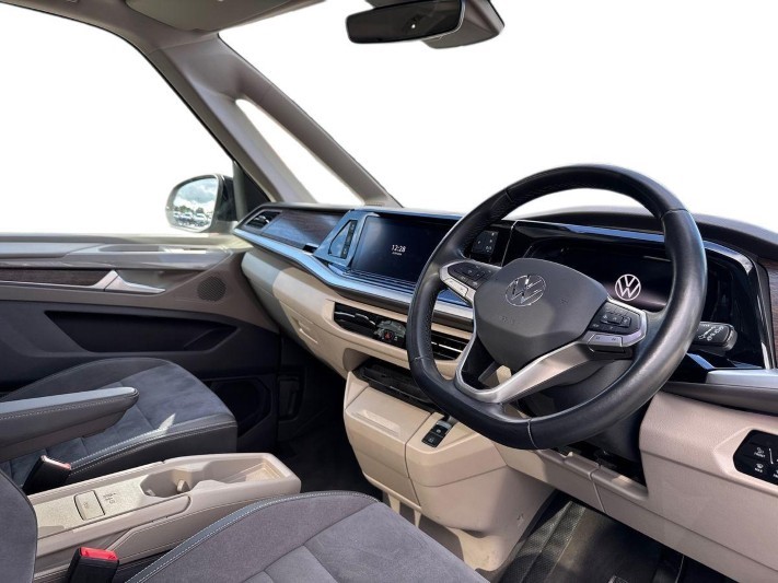 2024 (74) VOLKSWAGEN MULTIVAN 1.4 TSI eHybrid Style 5dr LWB DSG 5852189