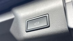 2024 (74) VOLKSWAGEN MULTIVAN 1.4 TSI eHybrid Style 5dr LWB DSG 5852222
