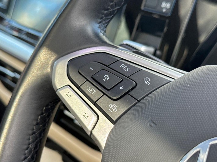 2024 (74) VOLKSWAGEN MULTIVAN 1.4 TSI eHybrid Style 5dr LWB DSG 5852204