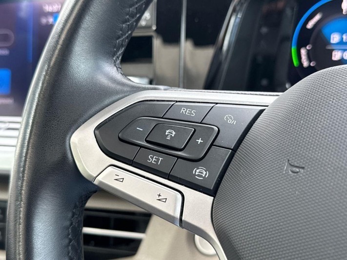 2024 (74) VOLKSWAGEN MULTIVAN 1.4 TSI eHybrid Style 5dr DSG 5860501