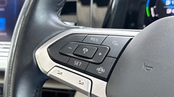 2024 (74) VOLKSWAGEN MULTIVAN 1.4 TSI eHybrid Style 5dr DSG 5860501