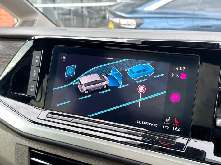 2024 (74) VOLKSWAGEN MULTIVAN 1.4 TSI eHybrid Style 5dr DSG 5860552