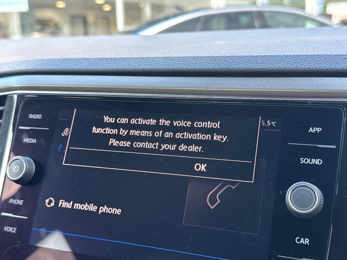 2020 (20) VOLKSWAGEN T-ROC 1.0 TSI Design 5dr 5827487