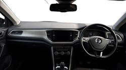2020 (20) VOLKSWAGEN T-ROC 1.0 TSI Design 5dr 5827429