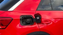 2020 (20) VOLKSWAGEN T-ROC 1.0 TSI Design 5dr 5827472