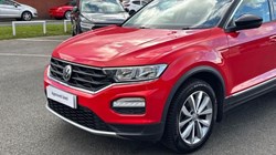 2020 (20) VOLKSWAGEN T-ROC 1.0 TSI Design 5dr 5827462