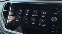 2020 (20) VOLKSWAGEN T-ROC 1.0 TSI Design 5dr 5827443