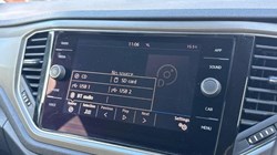 2020 (20) VOLKSWAGEN T-ROC 1.0 TSI Design 5dr 5827489