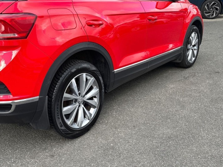 2020 (20) VOLKSWAGEN T-ROC 1.0 TSI Design 5dr 5827459