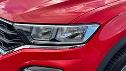 2020 (20) VOLKSWAGEN T-ROC 1.0 TSI Design 5dr 5827460