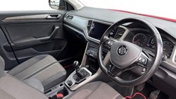 2020 (20) VOLKSWAGEN T-ROC 1.0 TSI Design 5dr 5827424