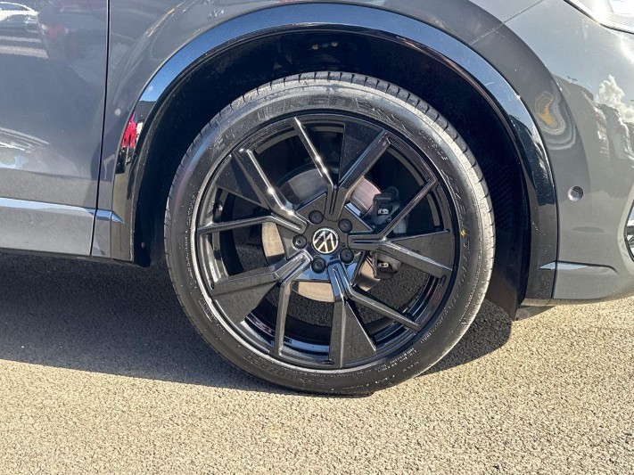 2024 (24) VOLKSWAGEN TIGUAN 1.5 eTSI 150 R-Line 5dr DSG 5889166