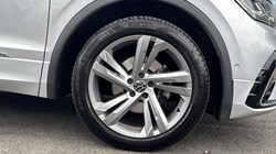2023 (23) VOLKSWAGEN TIGUAN 2.0 TDI R-Line Edition 5dr DSG 5812447