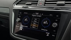 2023 (23) VOLKSWAGEN TIGUAN 2.0 TDI R-Line Edition 5dr DSG 5812507