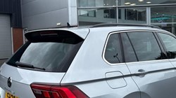 2023 (23) VOLKSWAGEN TIGUAN 2.0 TDI R-Line Edition 5dr DSG 5812482