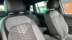 2023 (23) VOLKSWAGEN TIGUAN 2.0 TDI R-Line Edition 5dr DSG 5812454