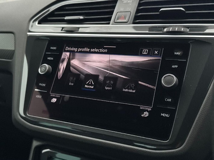 2023 (73) VOLKSWAGEN TIGUAN 2.0 TDI R-Line Edition 5dr DSG 5838173