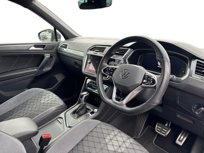 2023 (73) VOLKSWAGEN TIGUAN 2.0 TDI R-Line Edition 5dr DSG 5838149